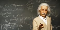 Curso sobre Física avanzada, con Jacinto Liendo