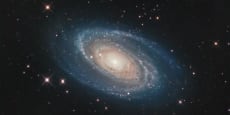 Formación de Galaxias en un Universo de Expansión Acelerada