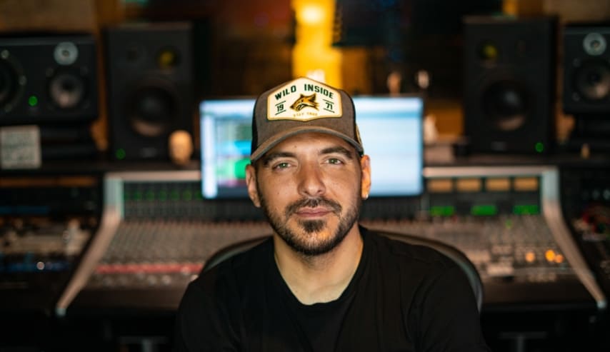 Pablo Cebrián enseña la producción de David Bisbal - "Lo tenga o no"