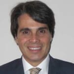 Tomás